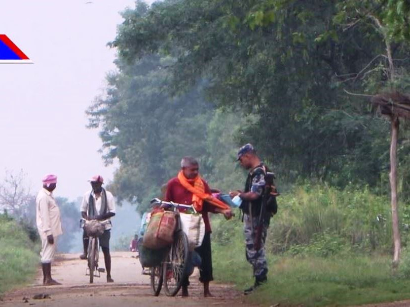 सशस्त्र प्रहरीकै मिलोमतोमा हुन्छ सीमा–नाकामा तस्करी 