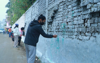 'सम्मृद्ध नेपाल र सुखी नेपाली'को थिममा पाँच दर्जन कलाकारले एकैचोटी चित्र बनाउँदै