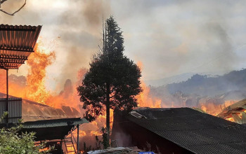 इलामकाे चिया कारखानामा आगलागी, तीन वटा भवनसहित सम्पूर्ण मेशिन औजार जलेर नष्ट