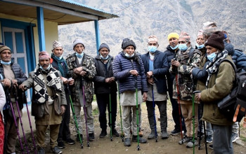 लिखुपिकेका १०५ जना वृद्धवृद्धा सम्मानित