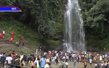 जोरायल झरना : गर्मी छल्ने र टिकटक बनाउनेको भाइरल गन्तव्य (फोटो फिचर) 