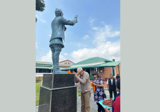 बिपी पुत्र प्रकाशद्वारा कोजाग्रत पूर्णिमाका अवसरमा चियापान