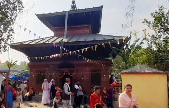 तनहूँकाे अकला मन्दिर : जहाँ बाेल्न नसक्ने पुगेपछि बाेल्न थाल्छ, शंखघण्ट आफै बज्छ !