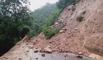 पहिराेका कारण हेटौँडा-काठमाडौँ छोटो दुरीका सबै सडक अवरुद्ध