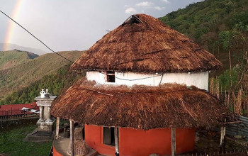 सीप पुस्तान्तरण नहुँदा लोप हुँदै समुदायकाे पहिचान जाेडिएकाे 'घुमाउने घर'