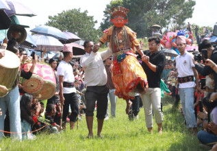 दशैँ नमनाउने ललितपुरको खोकनामा मनाइँदै सिकाली जात्रा