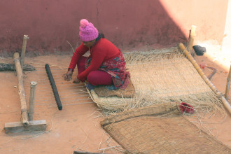 परालकाे गुन्द्री बुन्दै