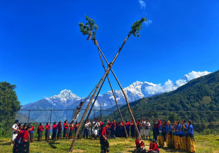 दशैँमा गाउँ नै रमाइलो...