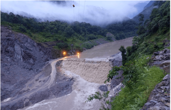 अरुण नदीमा जलसतह बढेपछि स्थानीयलाई सतर्कता अपनाउन आग्रह