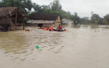 पुनर्वासका बाढी पीडितलाई खान र बस्नको समस्या, पुनर्स्थापनाकाे पहलमा ढिलाइ