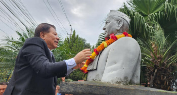 'गणेशमान सिंहले देखाएकाे बाटाे हिँडेमात्रै लाेकतन्त्र बलियाे हुन्छ'