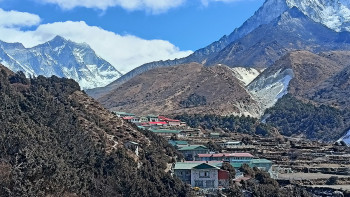 जलवायु परिवर्तनको कहर : हिमनदीहरू खस्कँदै, हिमालहरु कालापत्थरमा परिणत हुँदै