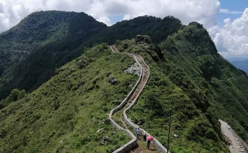 चीनको जस्तै झल्को दिने 'बन्दीपुर मिनी ग्रेटवाल' निर्माणकार्य एक तिहाइ पूरा