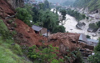 पोखरामा पहिरोले घर पुरिँदा एक जनाको मृत्यु