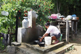 घरमै धारा पुगेपछि हट्याे डोकोमा पानी बोक्ने बाध्यता