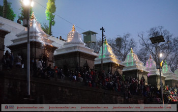 आराध्यदेव शिवको पूजाराधना गरी आज देशभर महाशिवरात्रि पर्व मनाइँदै, पशुपतिमा दर्शनार्थीको भीड