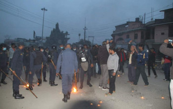 राजमार्ग अवरुद्ध गर्ने सिके राउतका कार्यकर्तामाथि रबरको गोली प्रहार, पाँचजना घाइते 