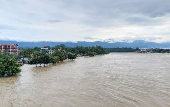 नवलपुरमा खोला र नदीले बगाउँदा तीन जनाको मृत्यु