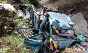 अरनिको राजमार्गमा ट्रक दुर्घटना हुँदा चालकको मृत्यु