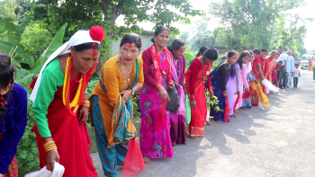 कञ्चनपुरकाे तिलाचाैरमा बिसरती पर्वकाे राैनक