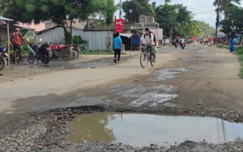 बजेट अभावमा रोकिँदै १३ सडक योजना